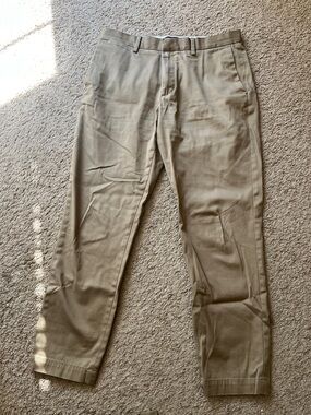 Banana Republic Khaki Chinos in Light Tan